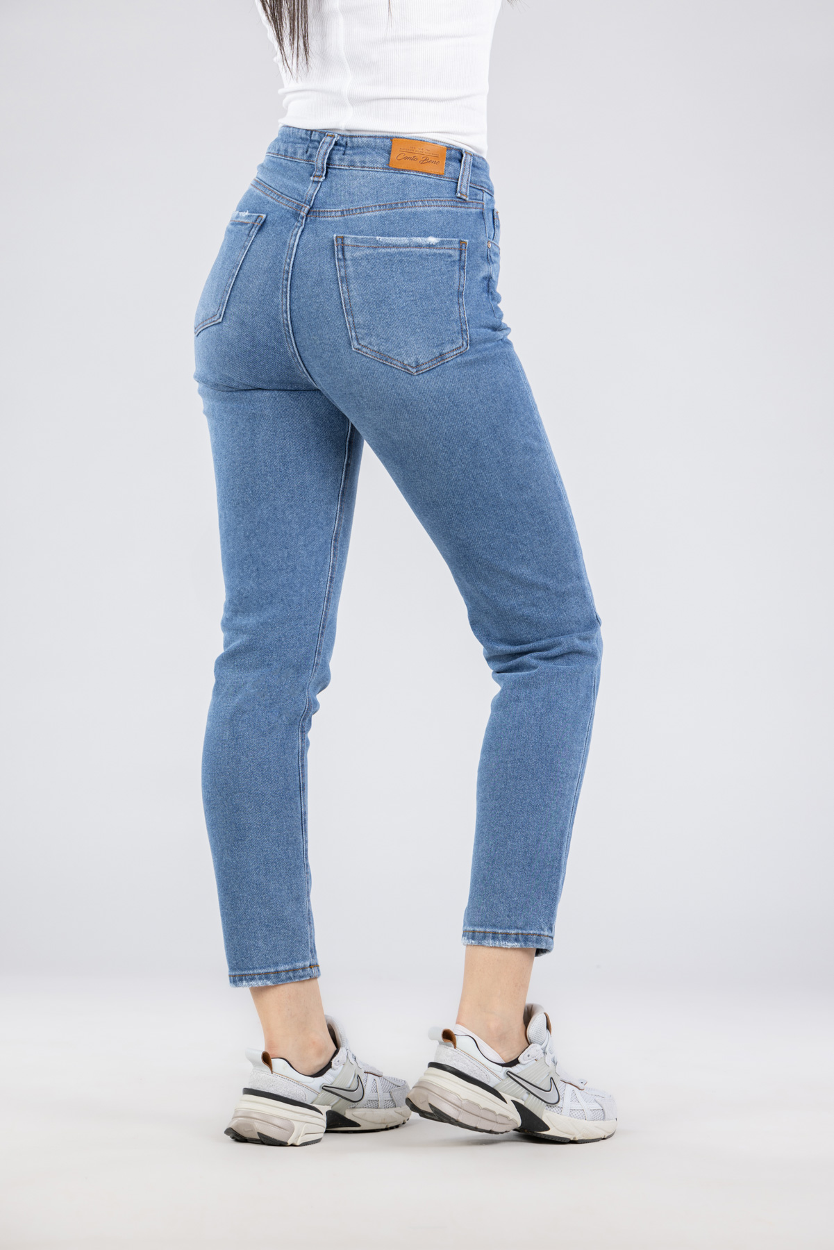 Ženska teksas pantalona 3256 Svetlo plava