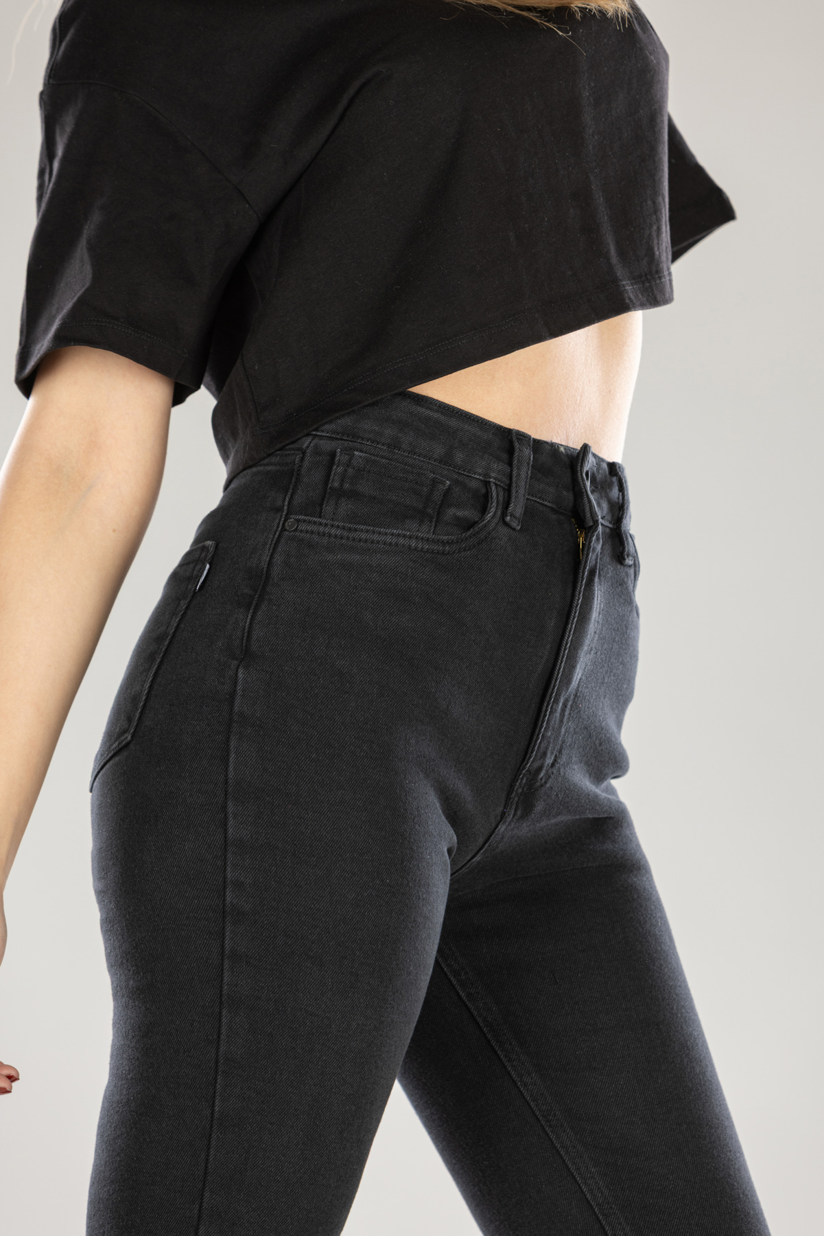 Ženska teksas pantalona Art.3304 Crna