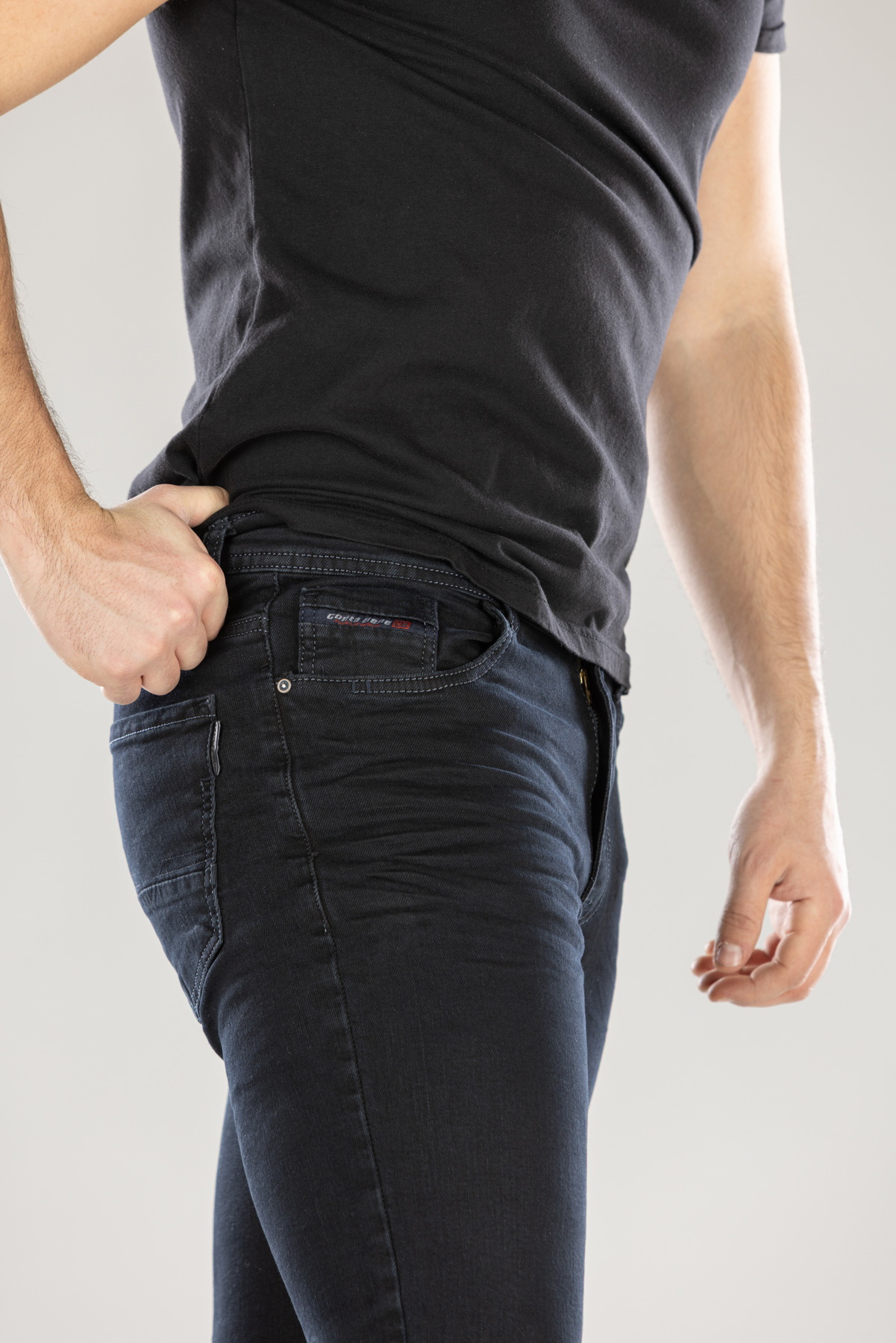 Muška teksas pantalona Art.2458 Tamno plava