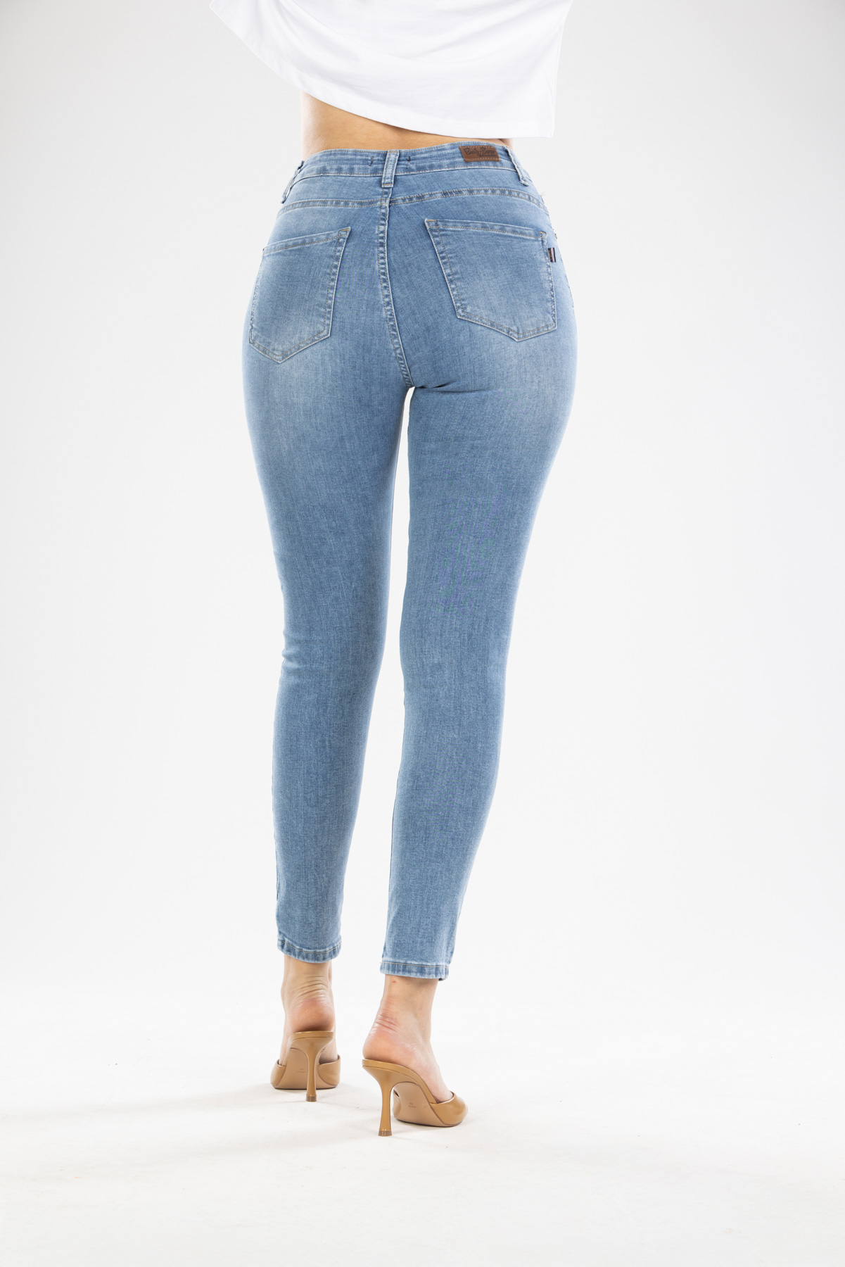 Ženska teksas pantalona 3329 Svetlo plava