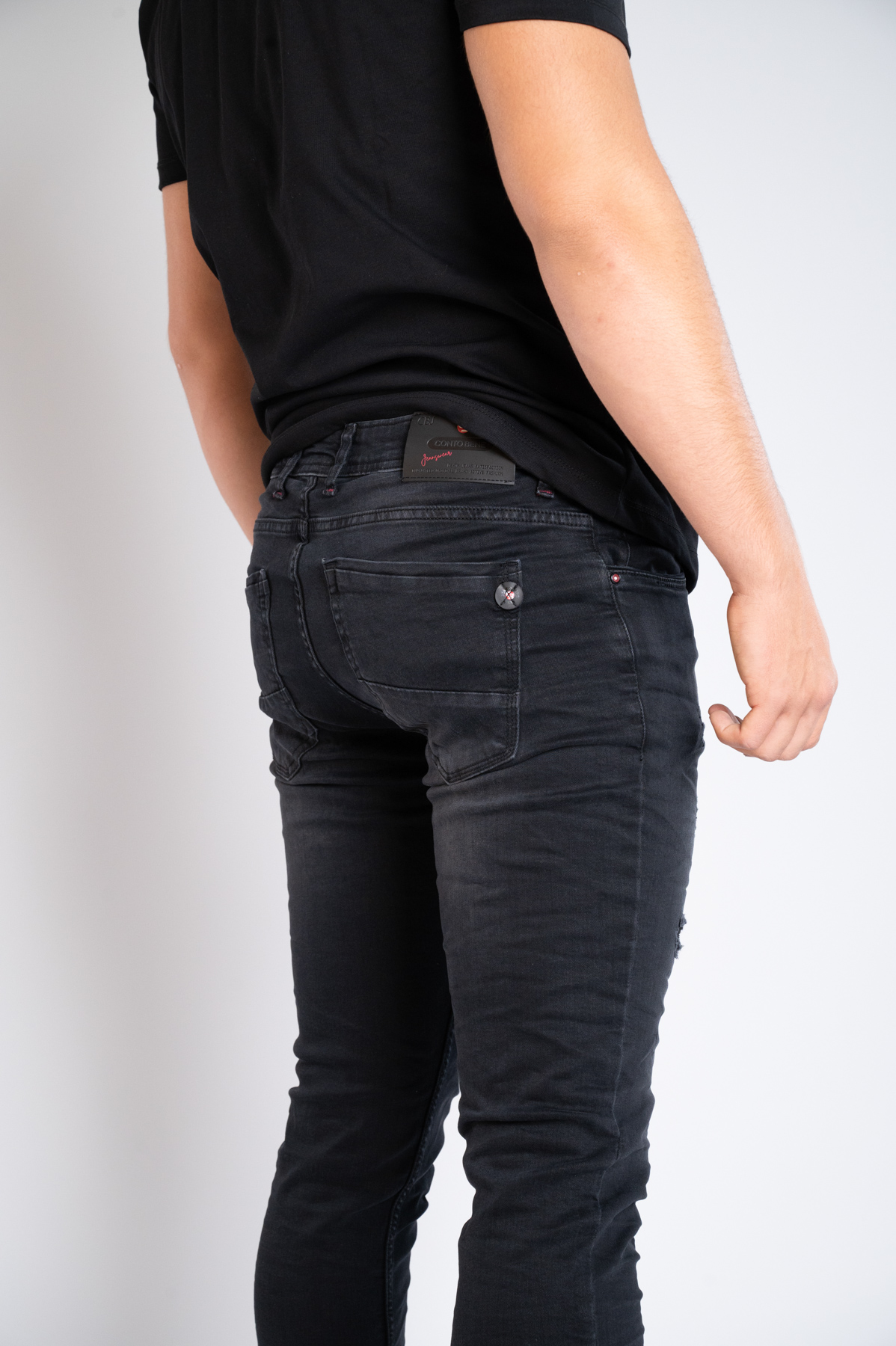 Muška teksas pantalona Art.2604 Crna L/30